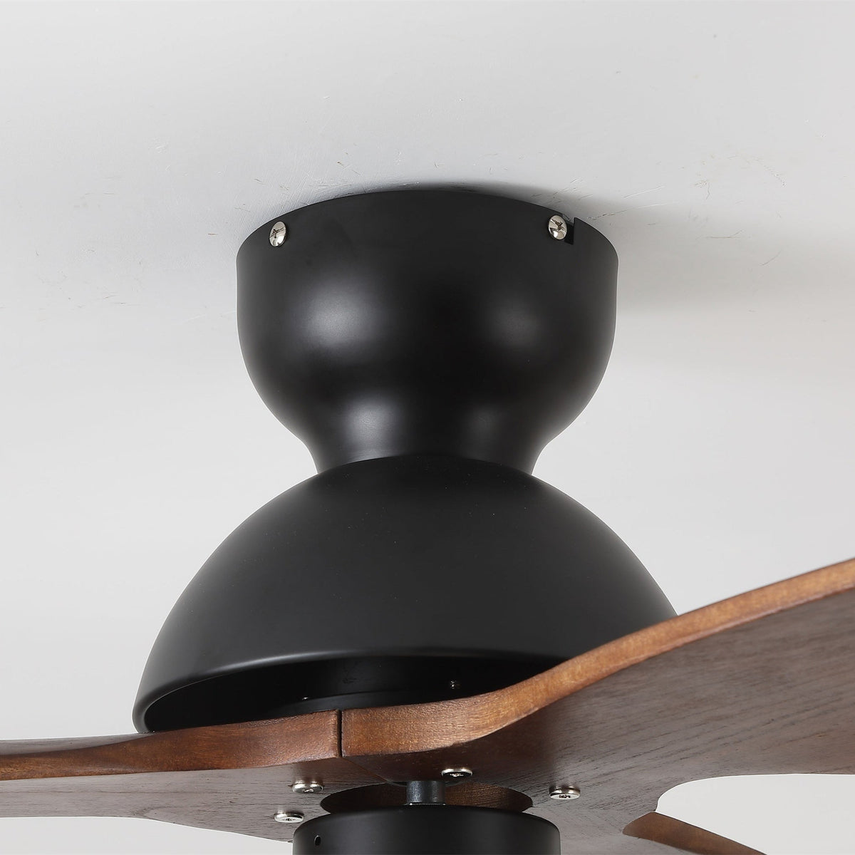 Novrik Deckenventilator mit Beleuchtung