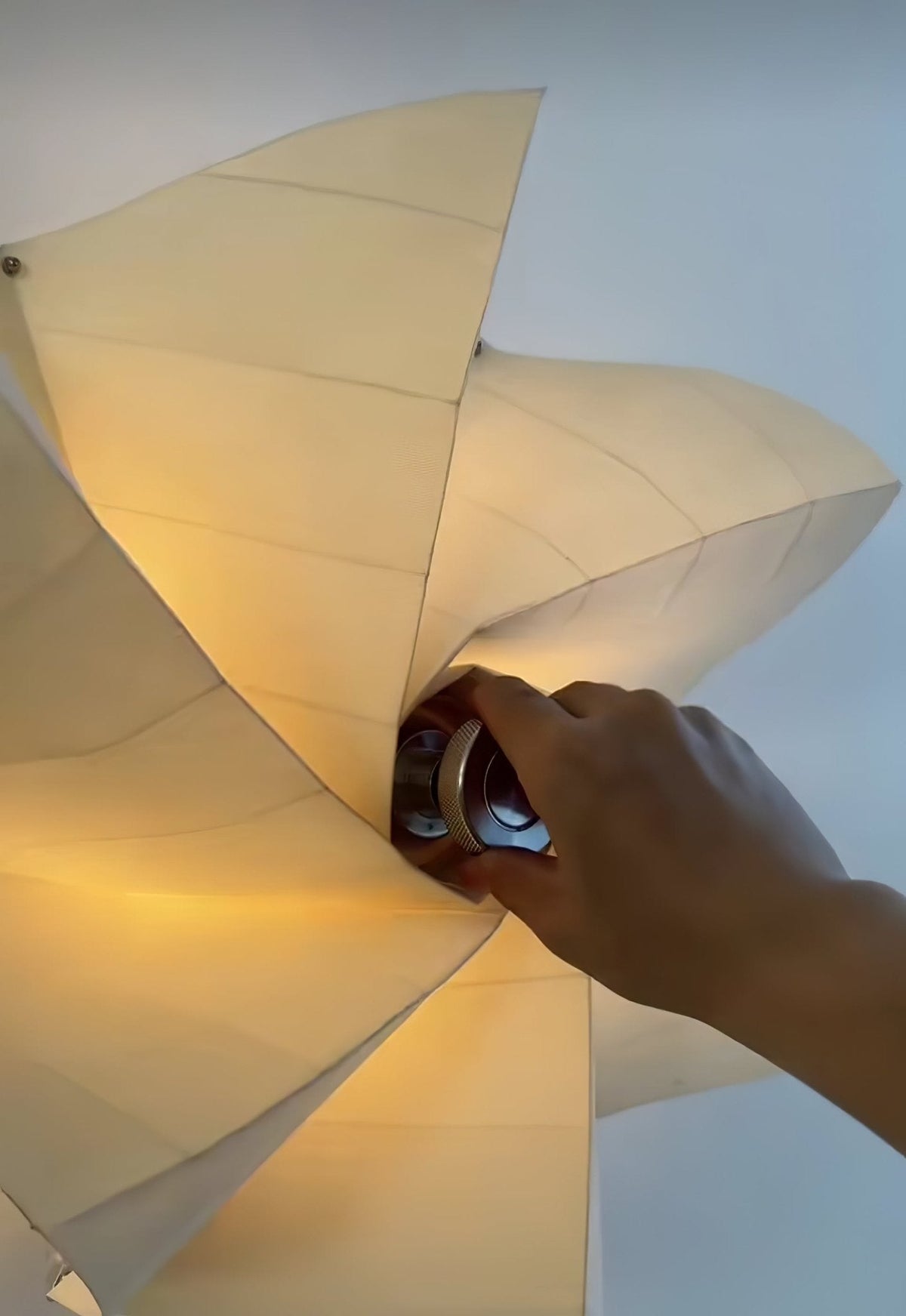 Liniise Spiral-Stoff-Pendelleuchte