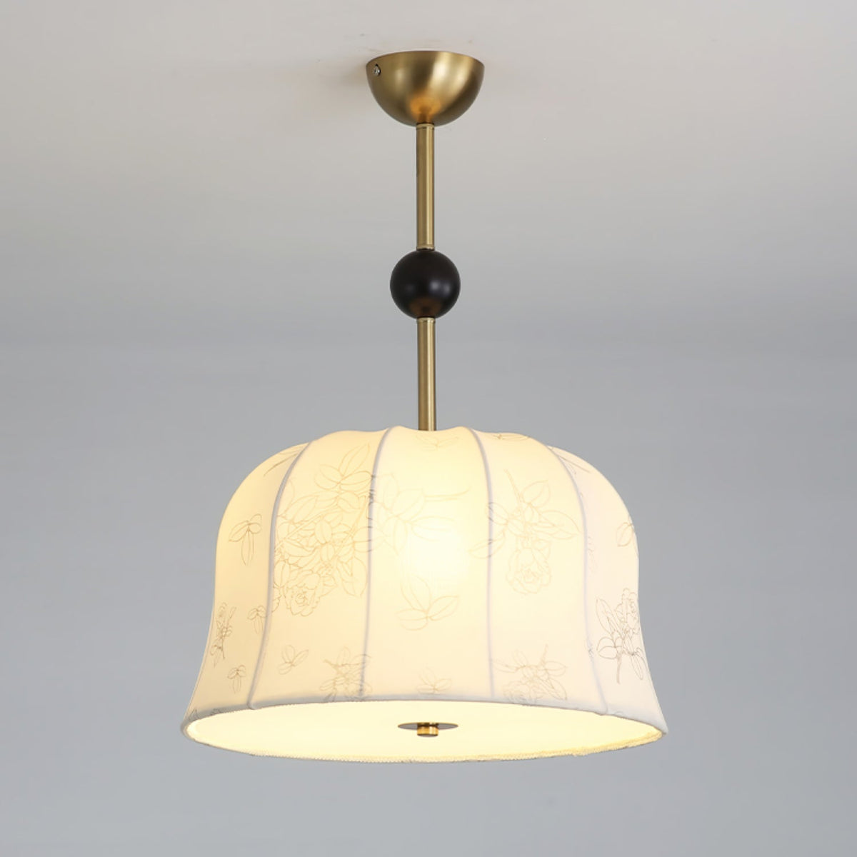 Avnoren Pendelleuchte Blossom Curve aus Stoff und Holz