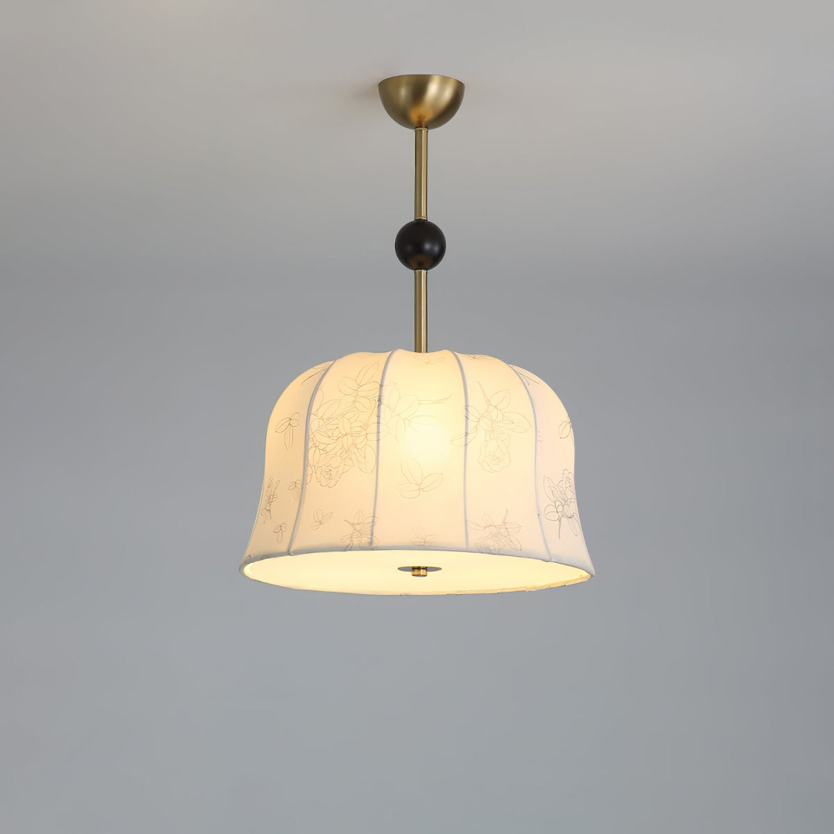 Avnoren Pendelleuchte Blossom Curve aus Stoff und Holz