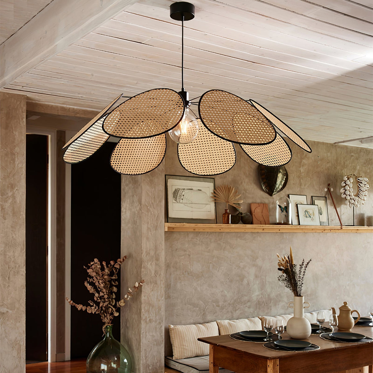Orvara Pendelleuchte Blossom Petal aus Rattan