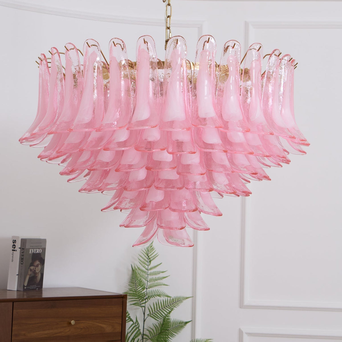 Celaella Kronleuchter aus rosa Murano-Glasblüten in Kaskadenform mit eleganter Blush-Pink-Färbung