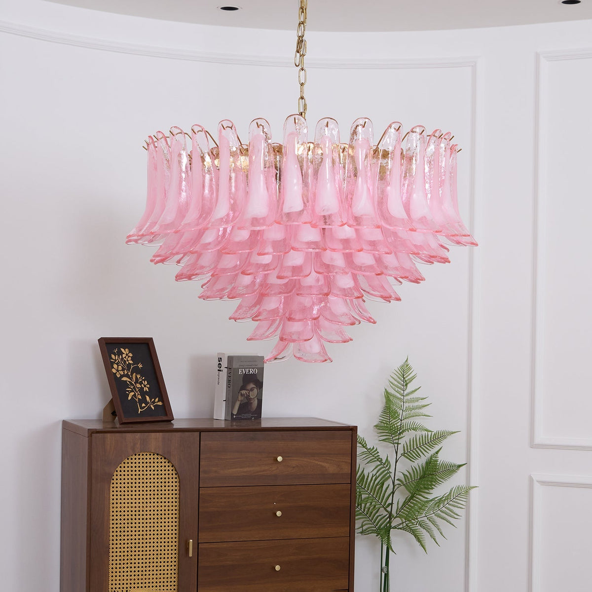 Celaella Kronleuchter aus rosa Murano-Glasblüten in Kaskadenform mit eleganter Blush-Pink-Färbung