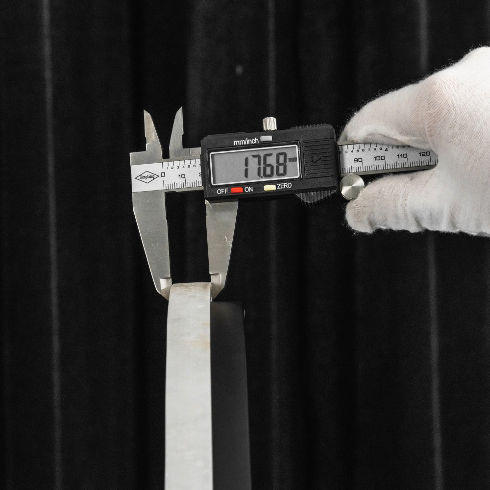 Yavren Tischleuchte aus Alabaster
