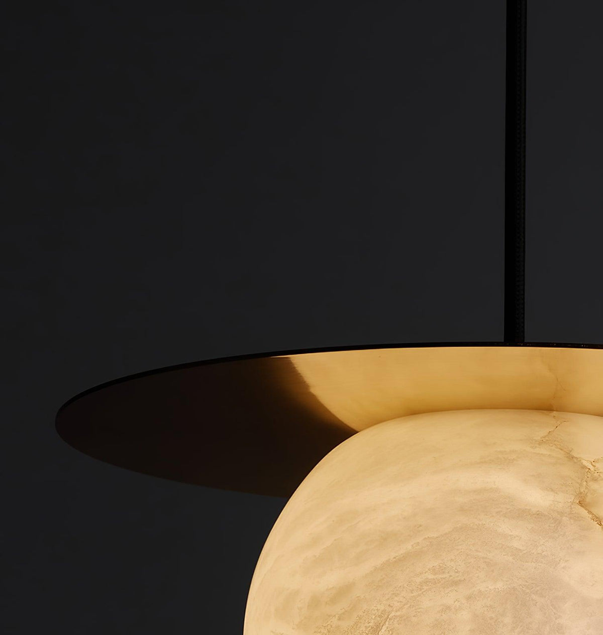 Velar Pendelleuchte aus Alabaster in Kugel