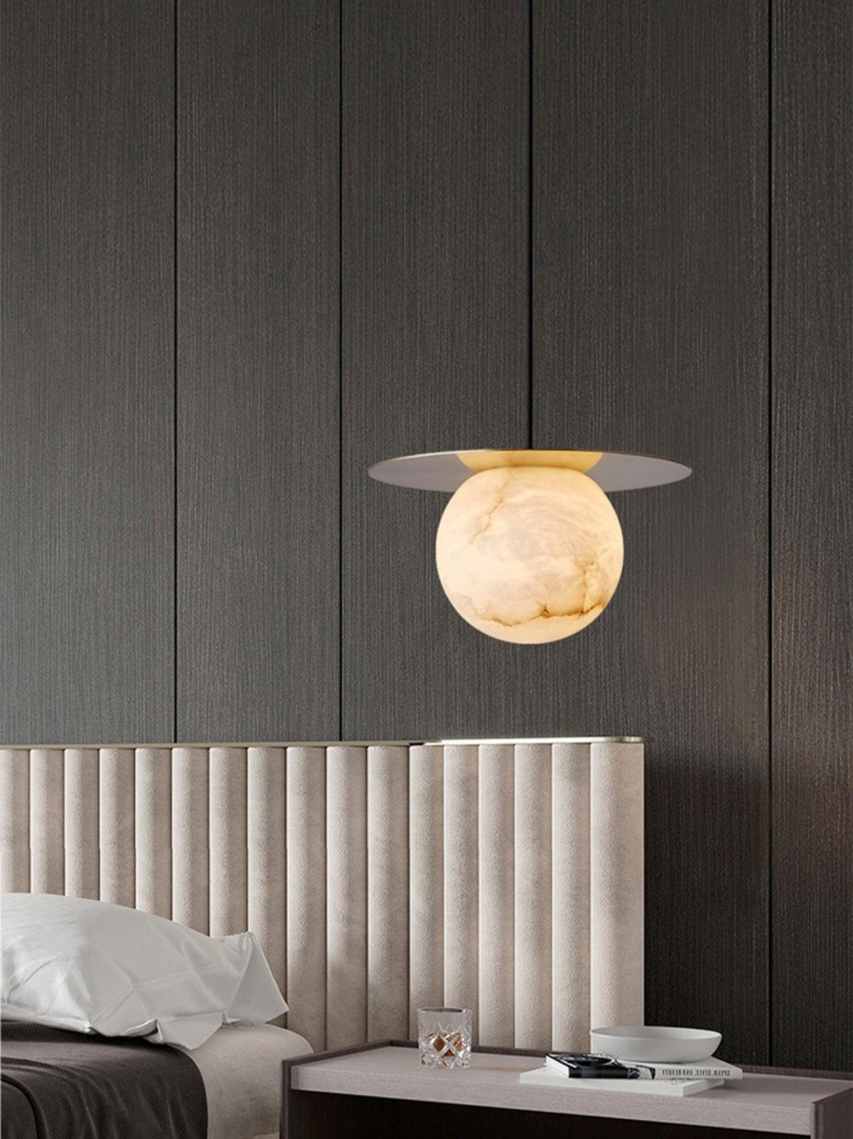 Velar Pendelleuchte aus Alabaster in Kugel
