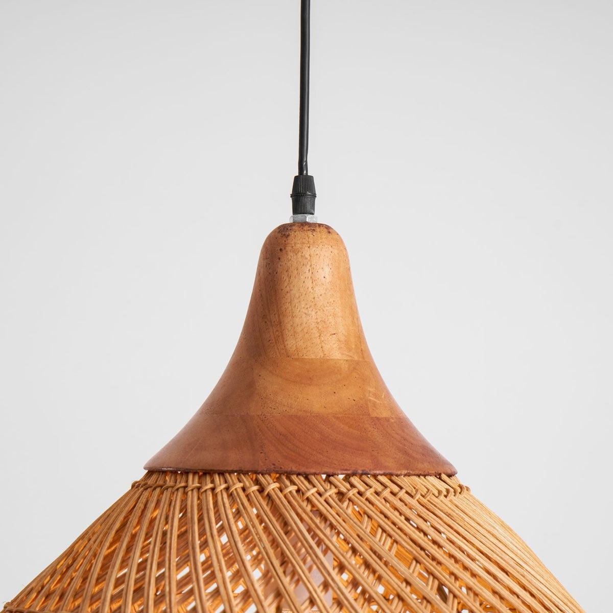 Solavn Rattan-Holz-Pendelleuchte