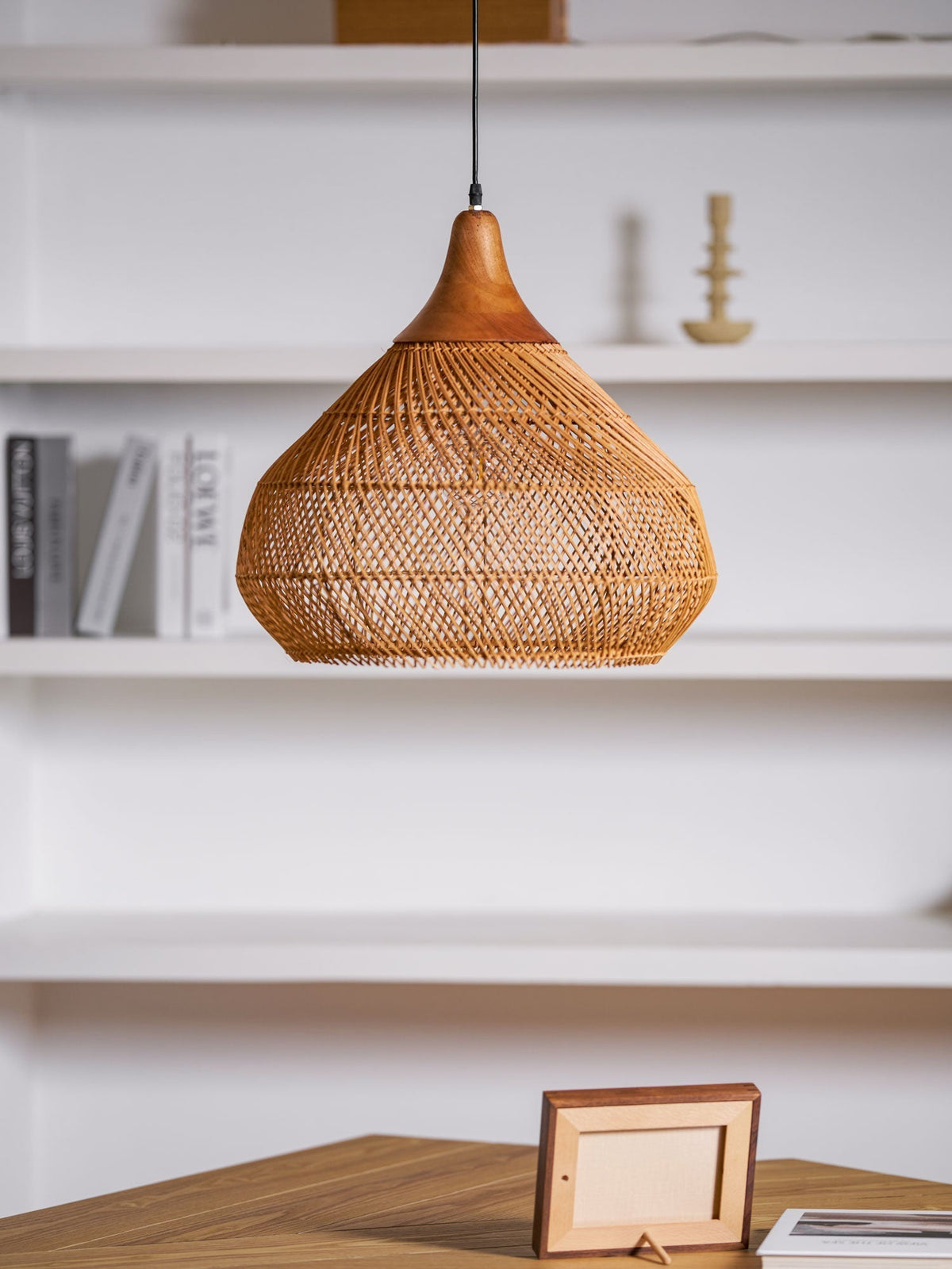 Solavn Rattan-Holz-Pendelleuchte