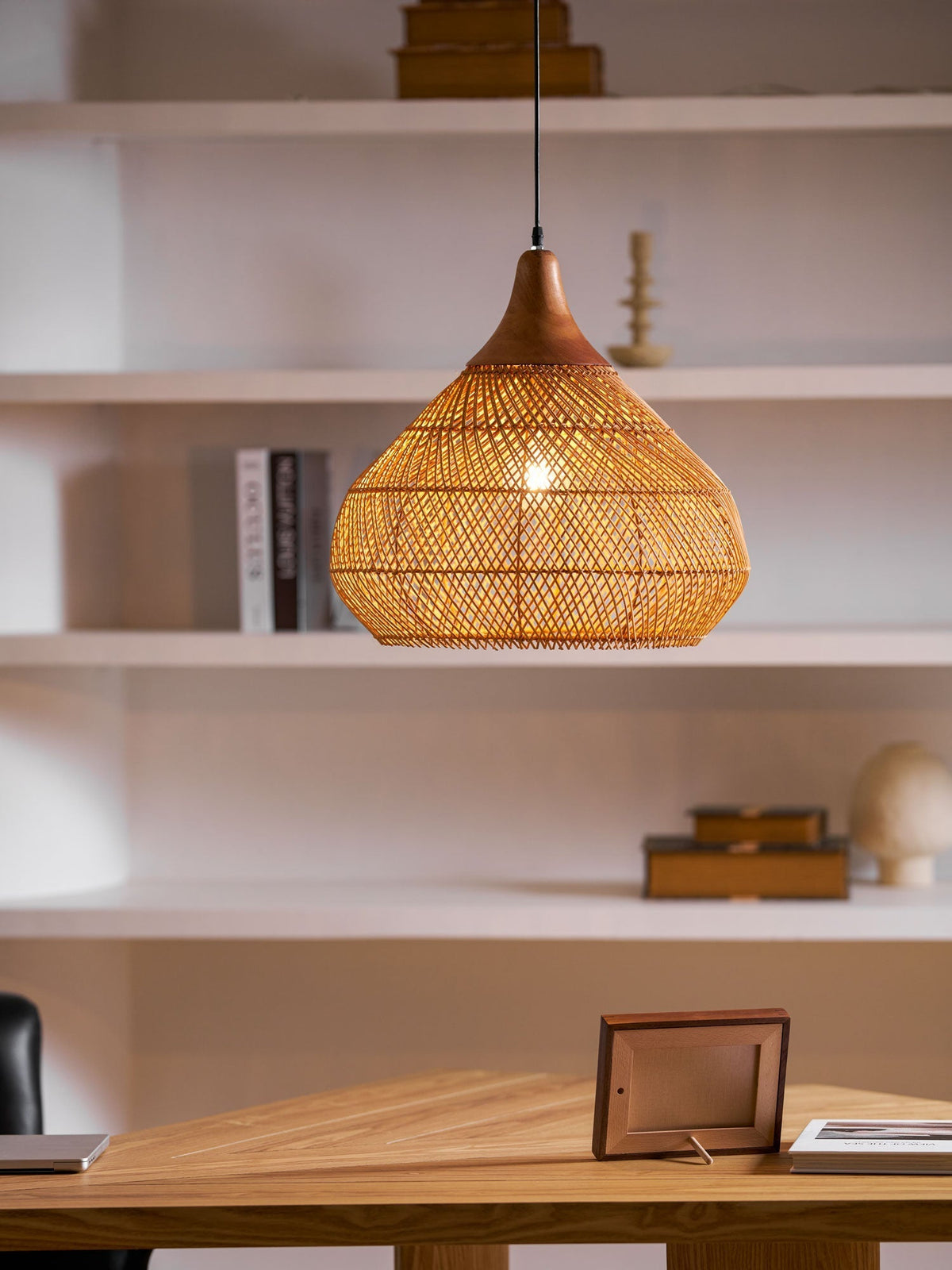 Solavn Rattan-Holz-Pendelleuchte