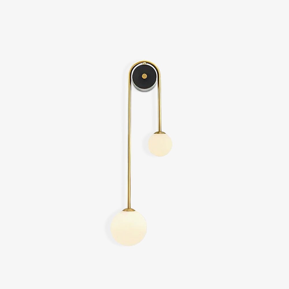 Teveny zeitgenössische minimalistische Wandleuchte aus Messing und Glas in Bogenform