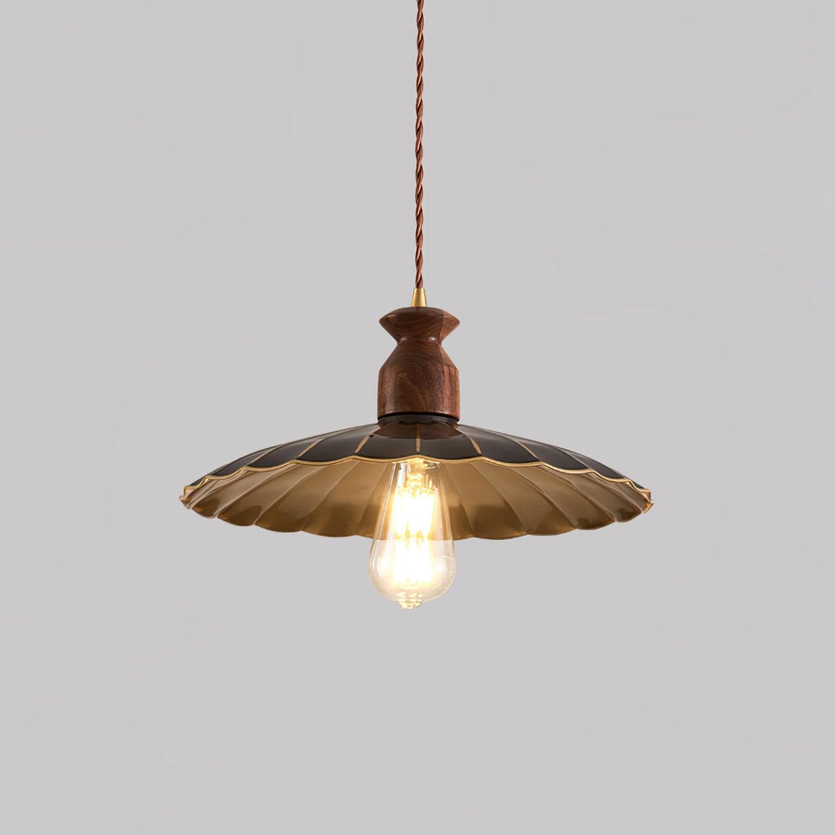 Qior Messing Klassische Eleganz Crest Holz Pendelleuchte