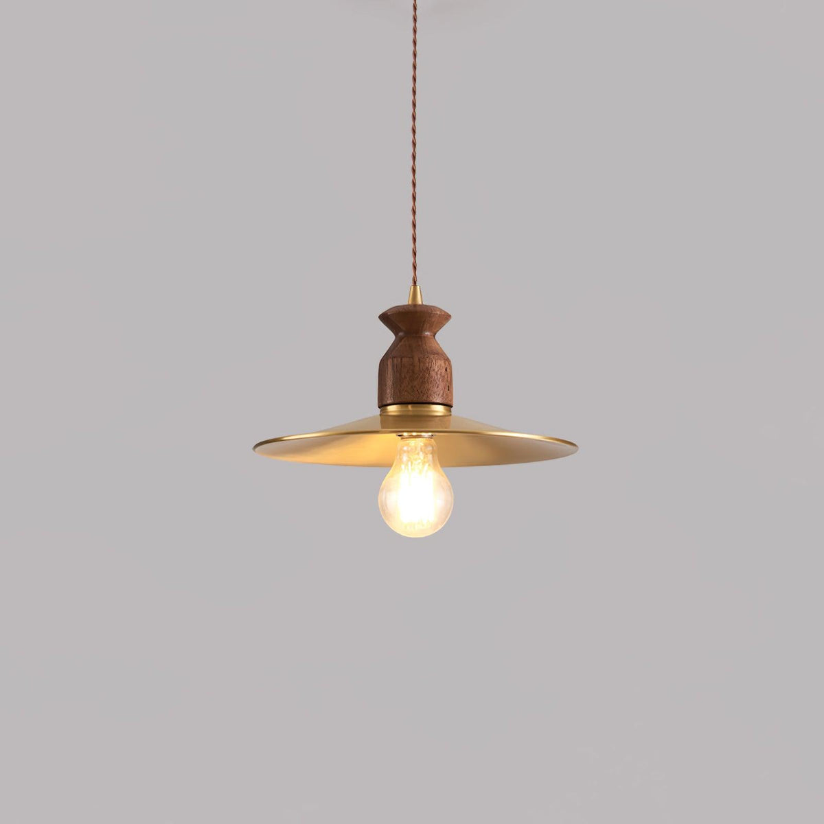Qior Messing Klassische Eleganz Crest Holz Pendelleuchte