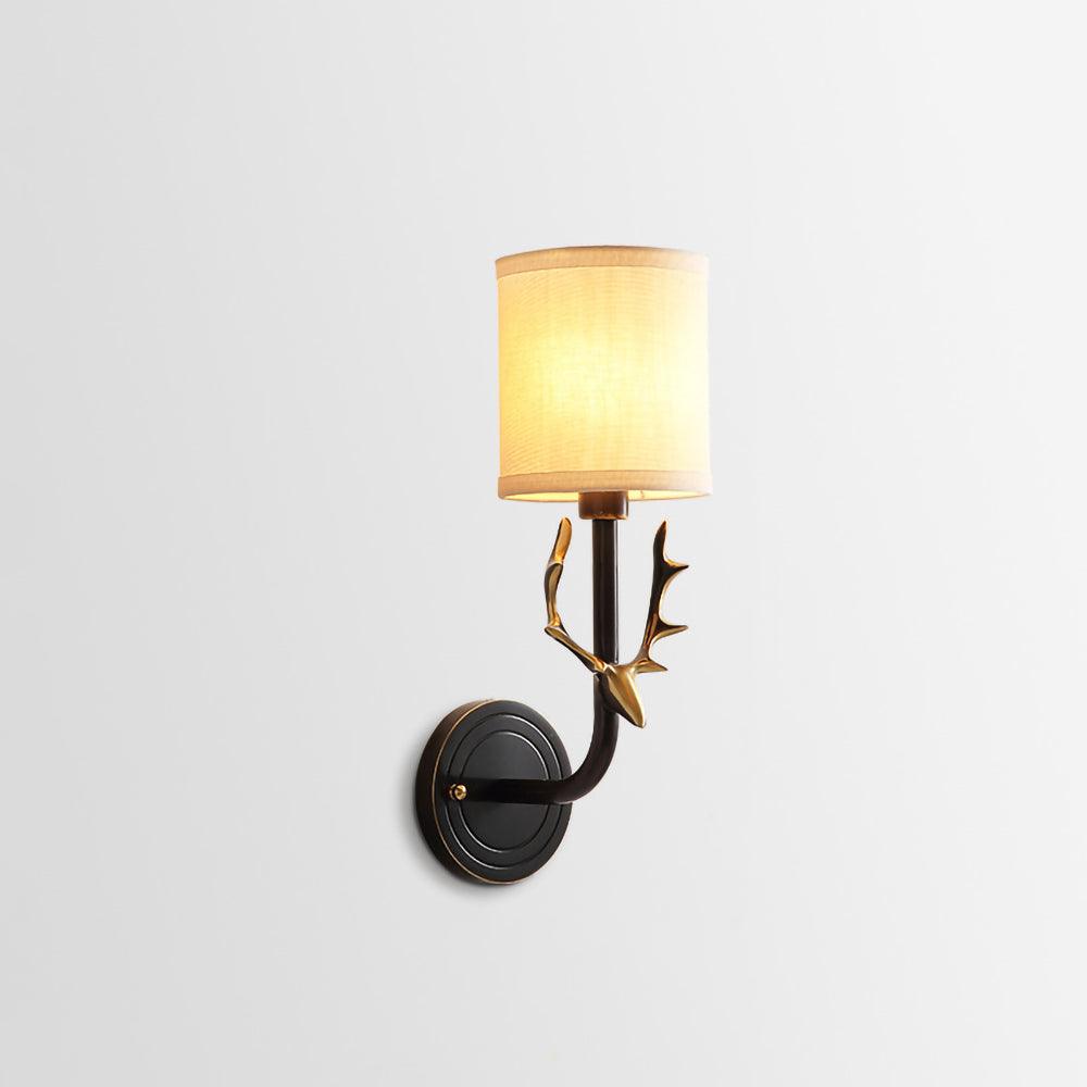Auriviella Elegance Hirschkopf-Wandleuchte aus Messing
