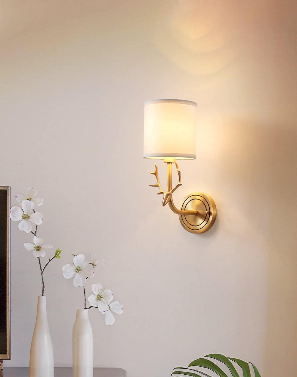 Auriviella Elegance Hirschkopf-Wandleuchte aus Messing