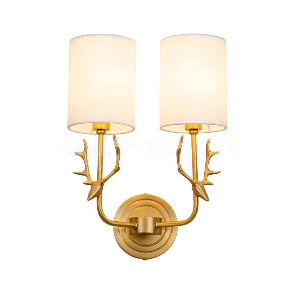 Auriviella Elegance Hirschkopf-Wandleuchte aus Messing