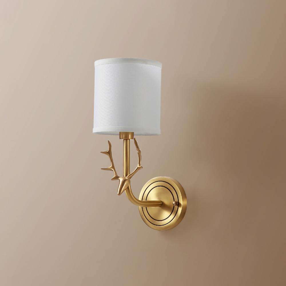 Auriviella Elegance Hirschkopf-Wandleuchte aus Messing