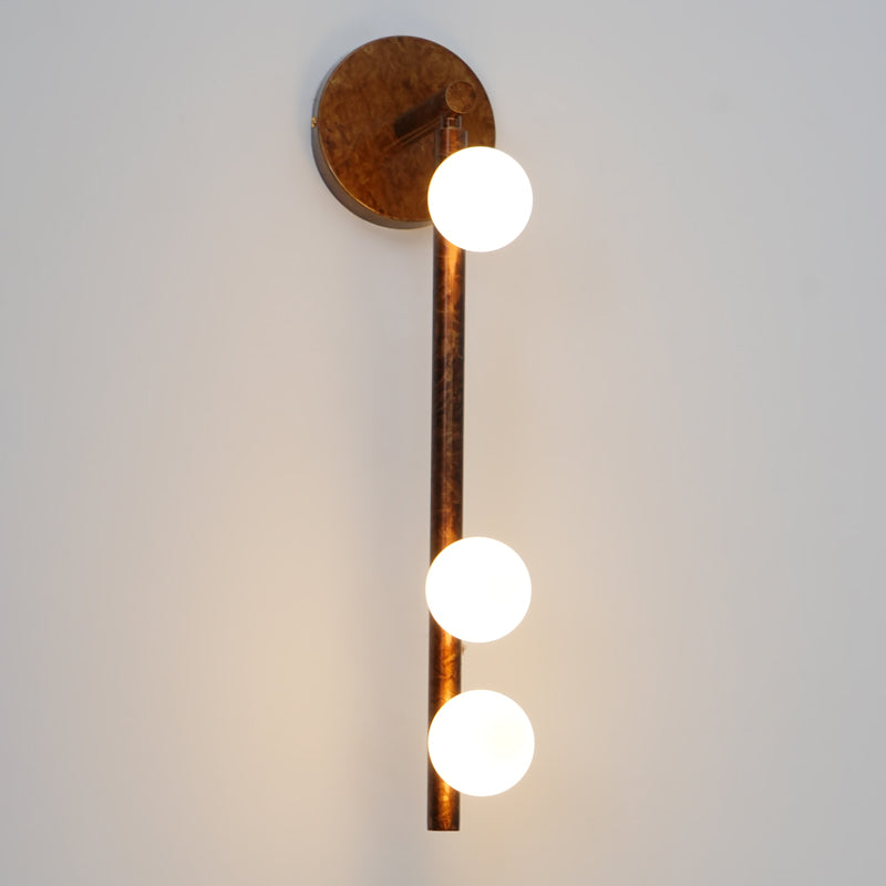 Rory zeitgenössische minimalistische Röhren-Wandleuchte aus Messing und Glas