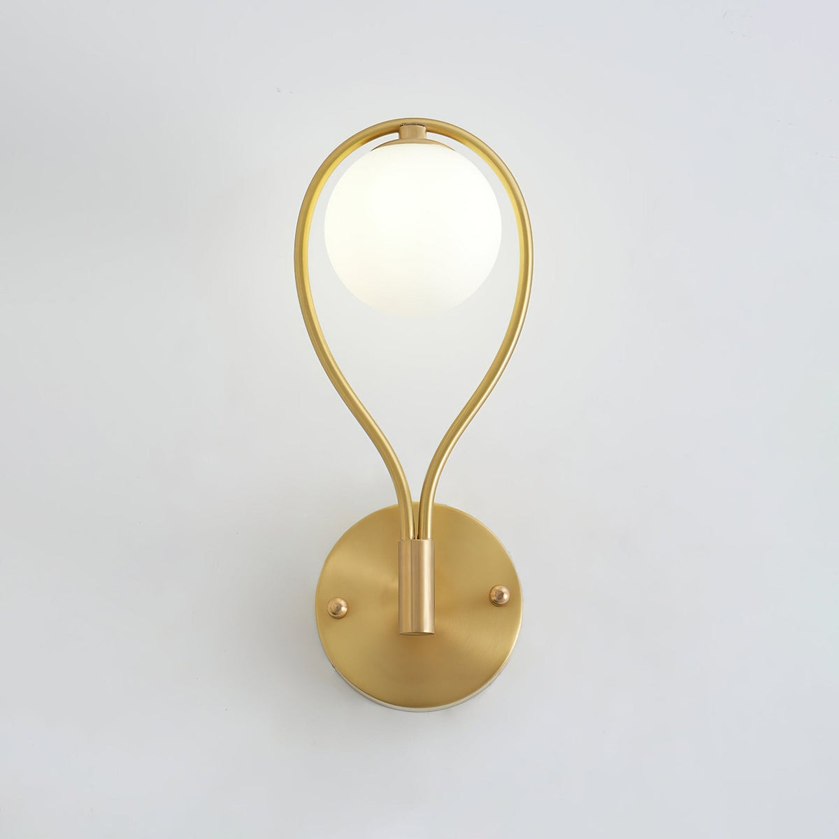 Eiralaya zeitgenössische minimalistische Wandleuchte aus Messing mit Glas für das Badezimmer | Cielum