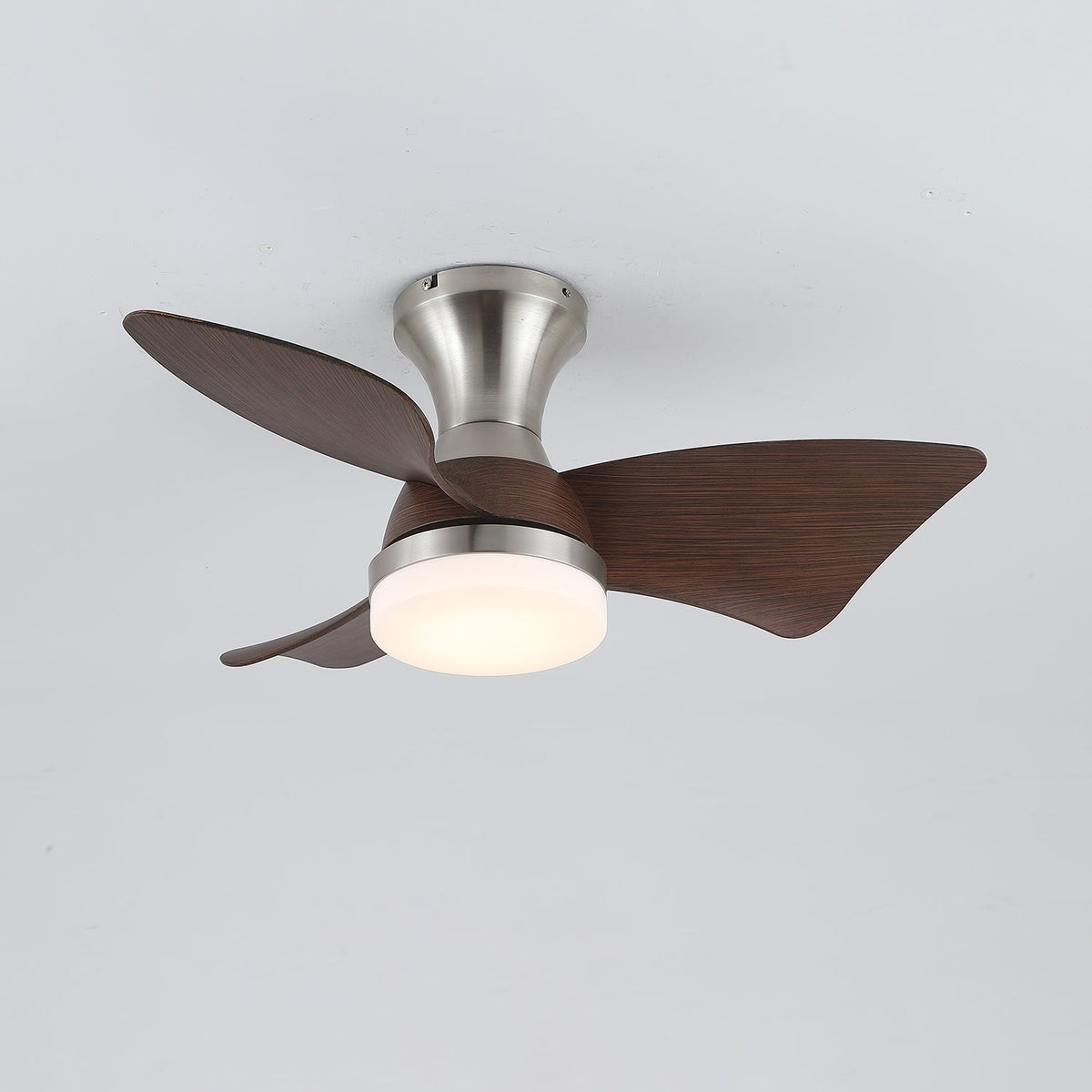 Aureon Deckenventilator mit Beleuchtung aus Holz im modernen Stil