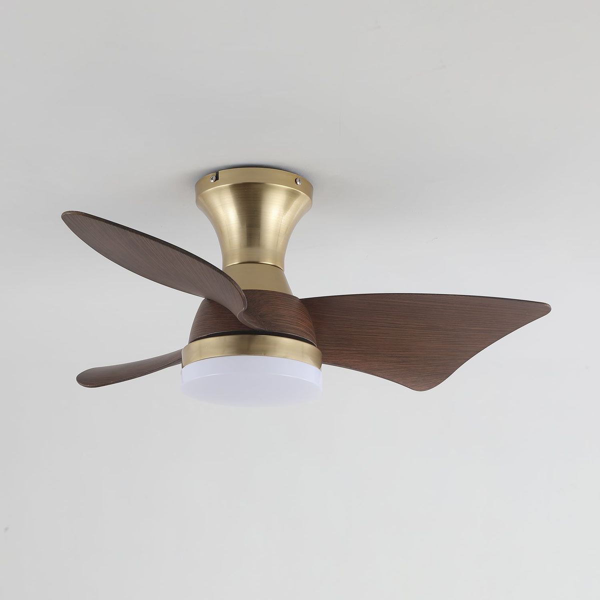 Aureon Deckenventilator mit Beleuchtung aus Holz im modernen Stil
