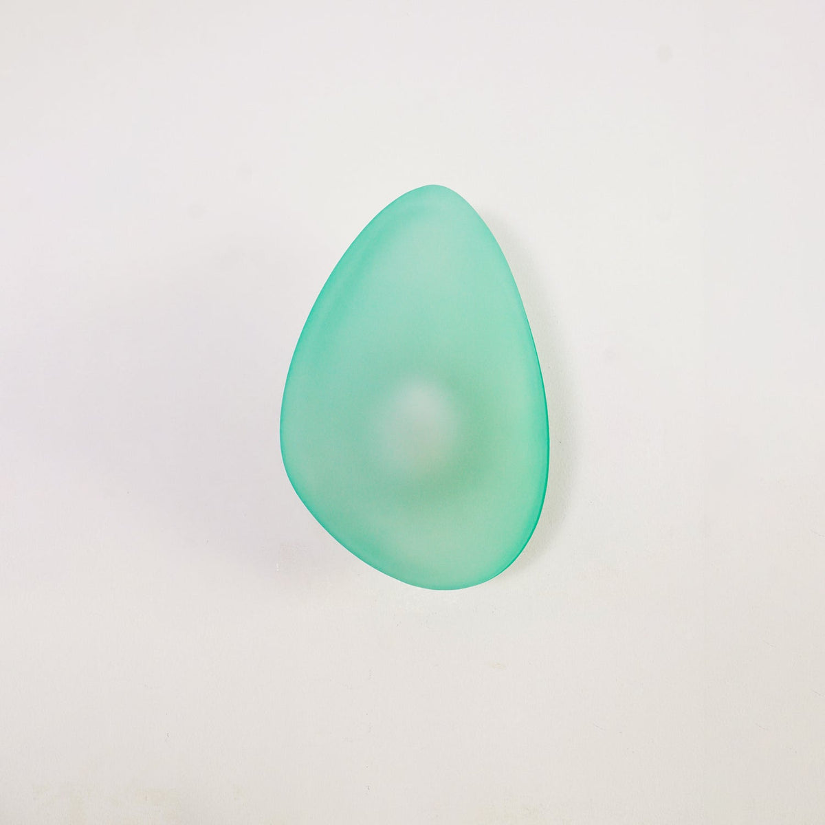 Eirinina Wandleuchte mit Kugellampen aus Milchglas