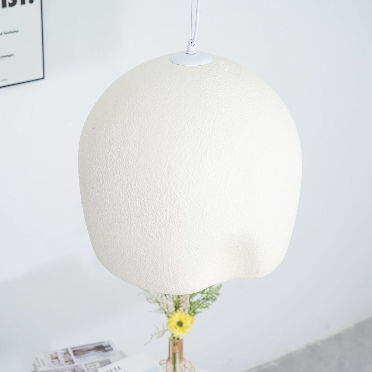 Nuo Pendelleuchte aus Gips, abgerundete Kuppel, Wabi Sabi-Stil