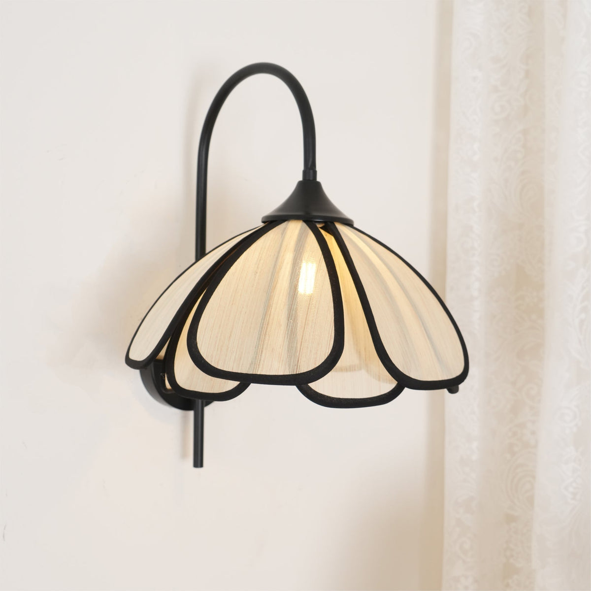 Ivsiliel Natural Burnt Petal Wandleuchte