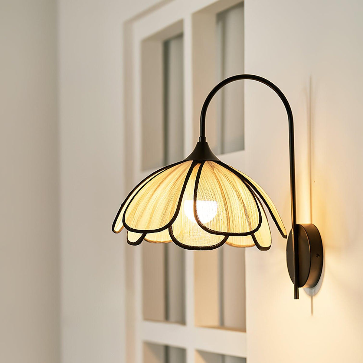 Ivsiliel Natural Burnt Petal Wandleuchte