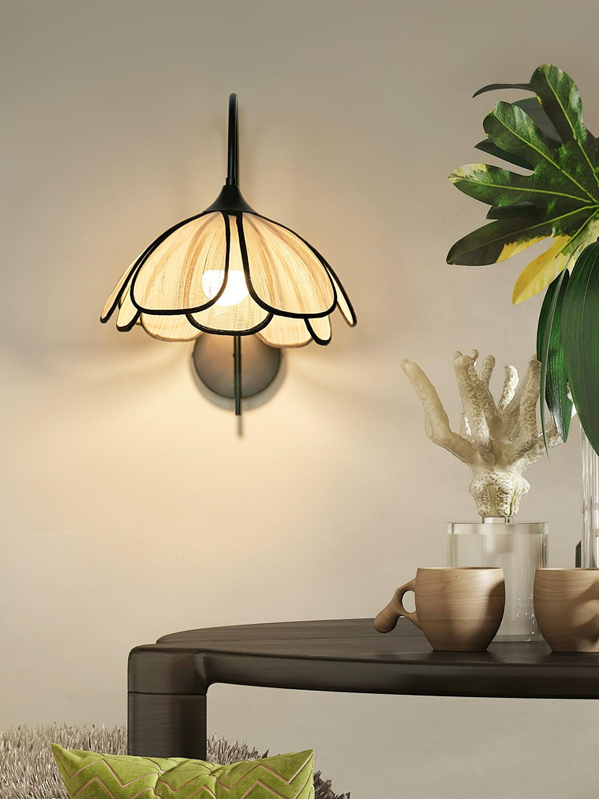 Ivsiliel Natural Burnt Petal Wandleuchte