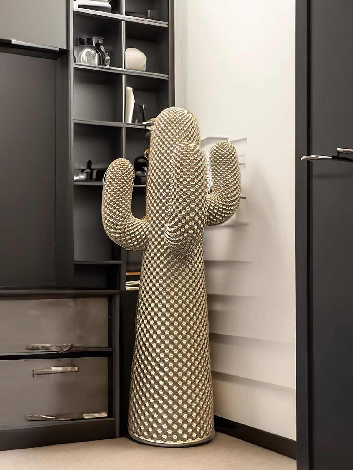 Mello Skulpturale Kaktus-Garderobe