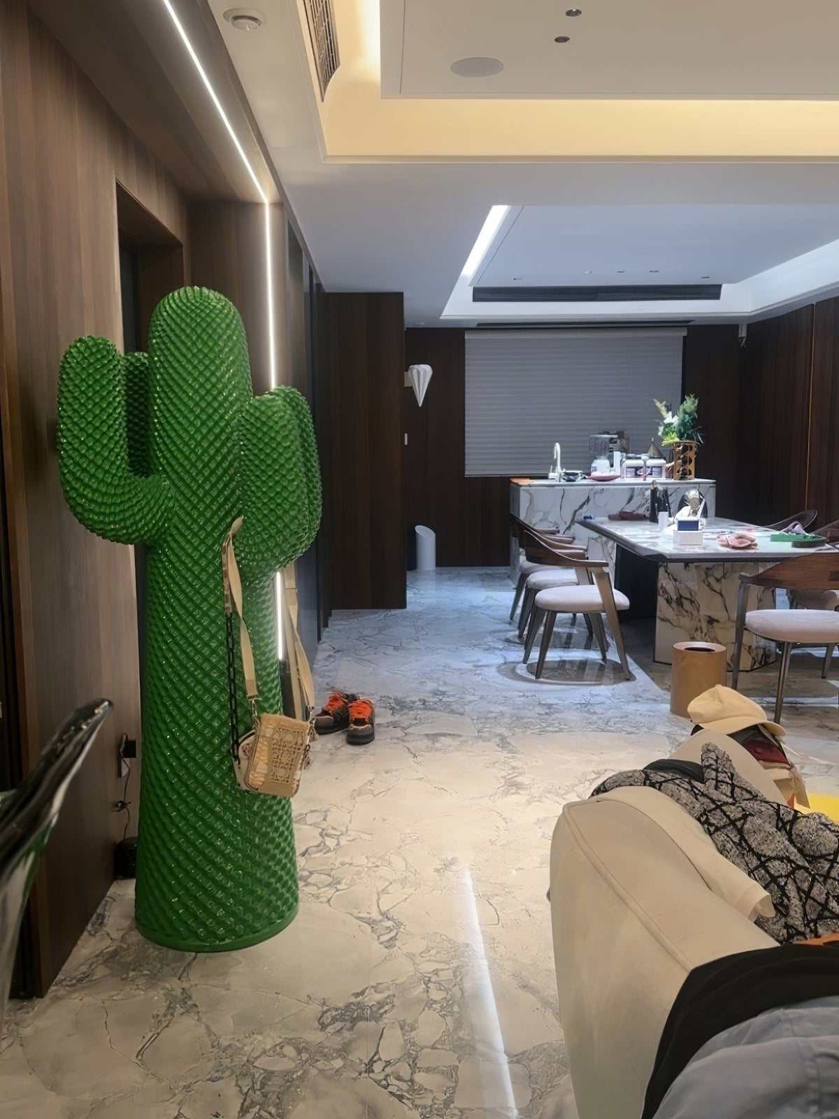 Mello Skulpturale Kaktus-Garderobe