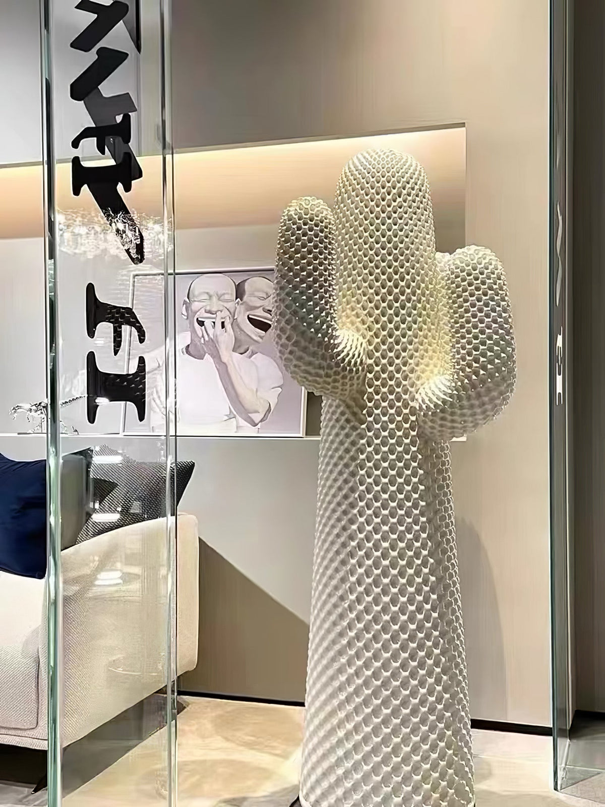 Mello Skulpturale Kaktus-Garderobe