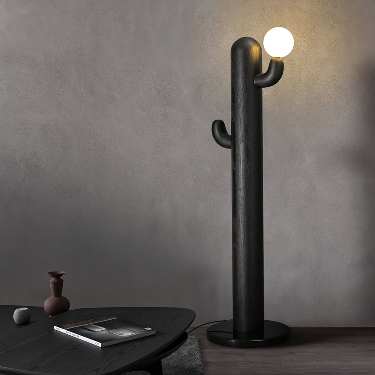 Blaze Cactus Stehleuchte aus Holz