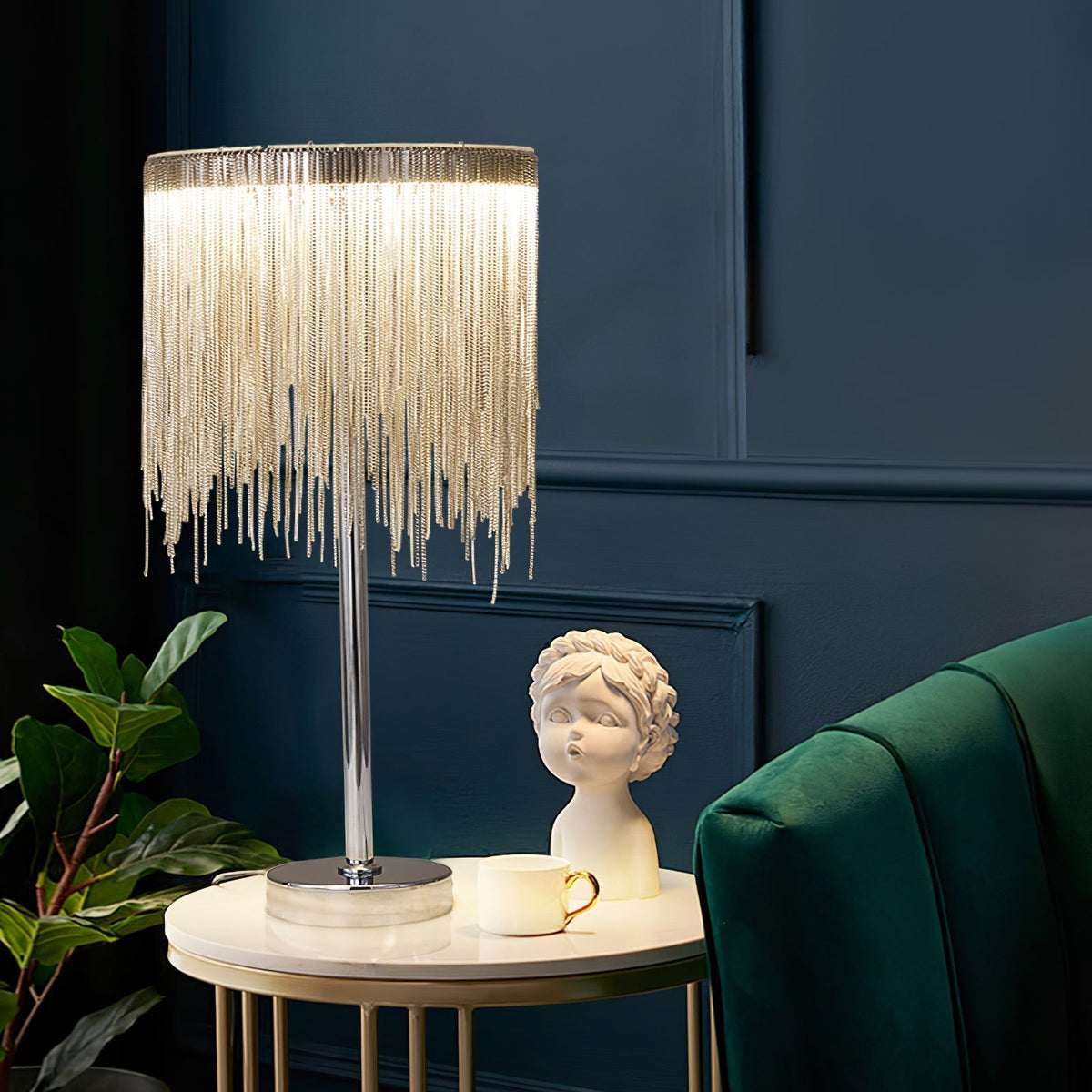 Cascade Cadena Tassel Tischleuchte