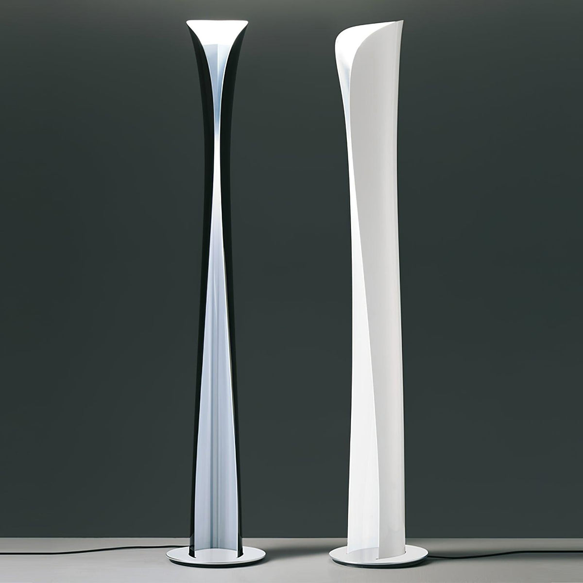 Cirvel Aluminium futuristische Stehleuchte