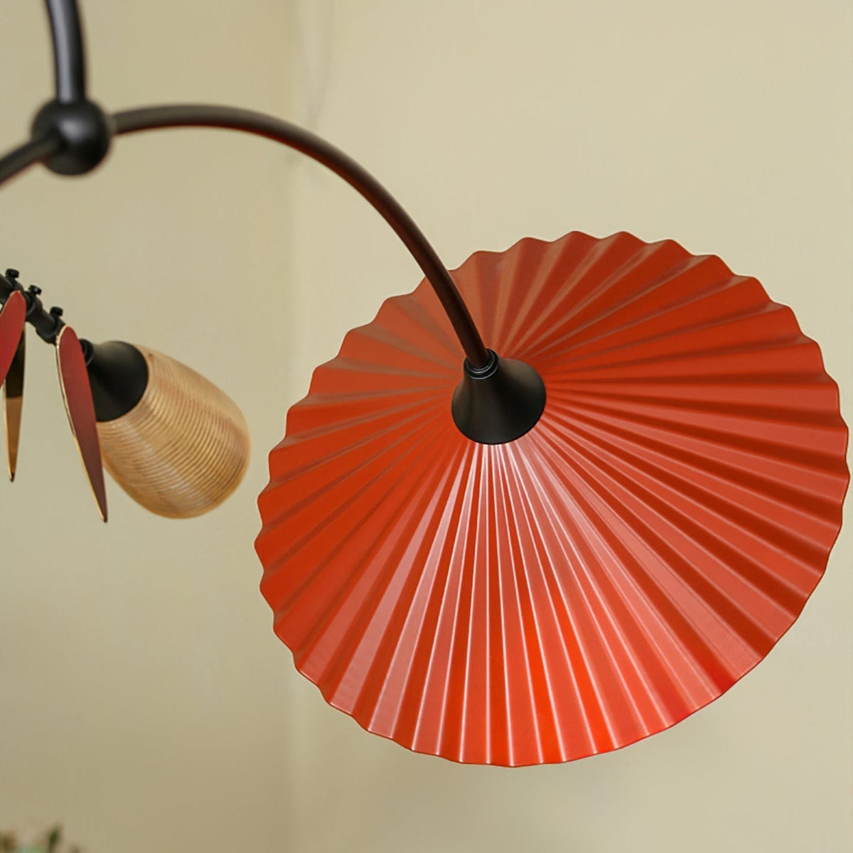 FloraCurv Pendelleuchte aus Glas in Kieselsteinform