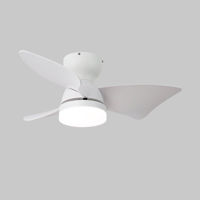 Mirella Deckenventilator mit Beleuchtung aus silberfarbenem Holz
