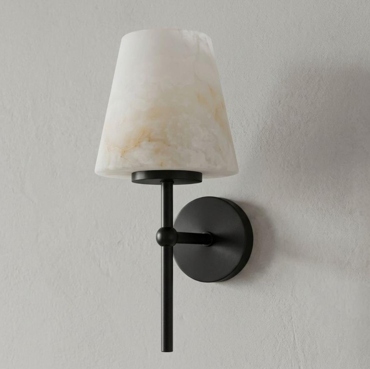 Corvenhurst Alabaster-Wandleuchte
