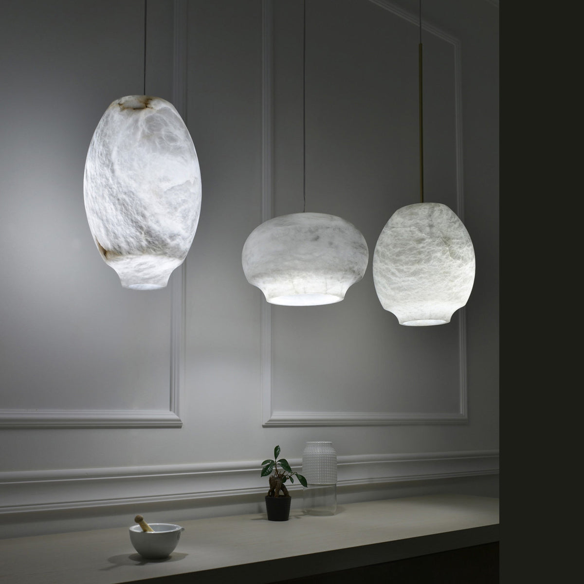 Thalia Minimalistische Alabaster-Pendelleuchte