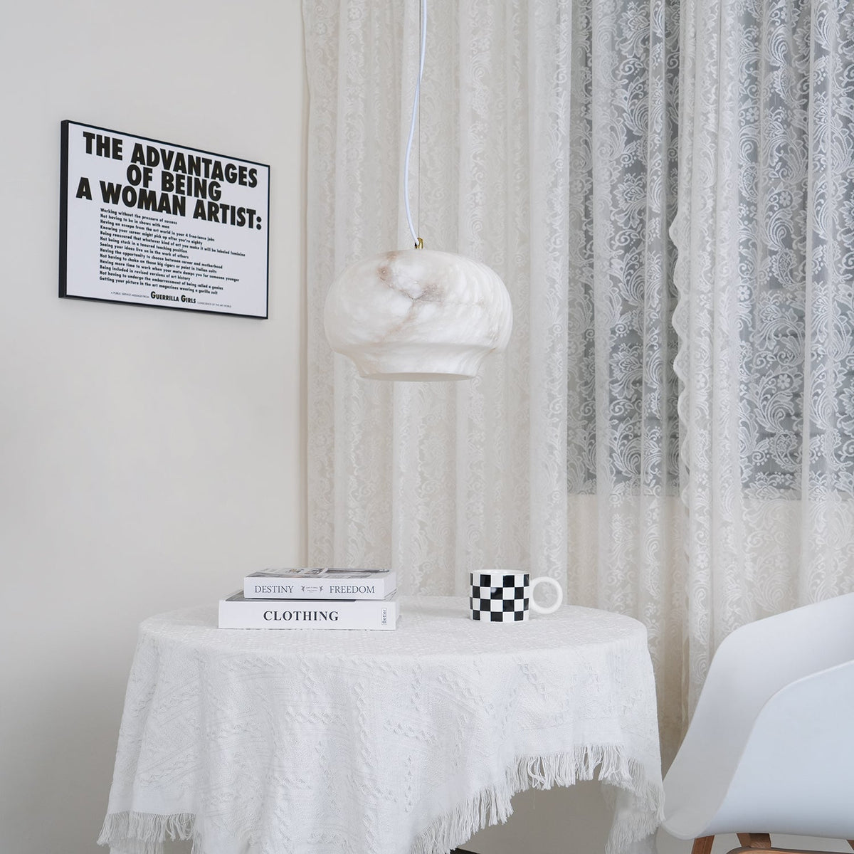 Thalia Minimalistische Alabaster-Pendelleuchte