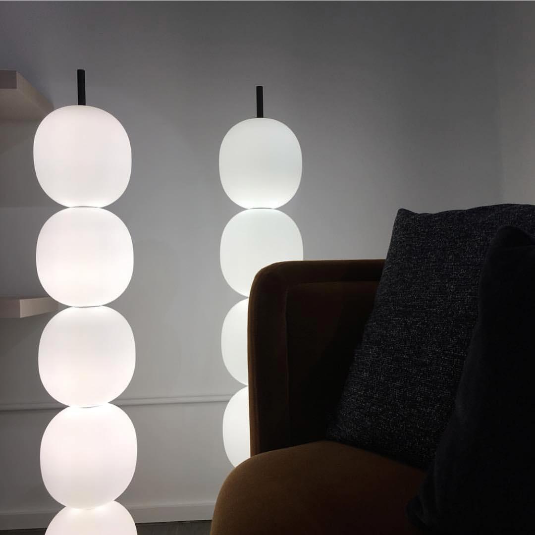 Ceni Minimalistische Stehleuchte aus Marmor