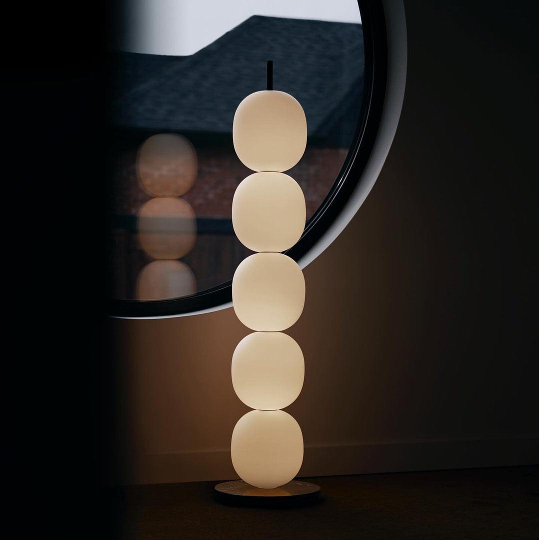 Ceni Minimalistische Stehleuchte aus Marmor
