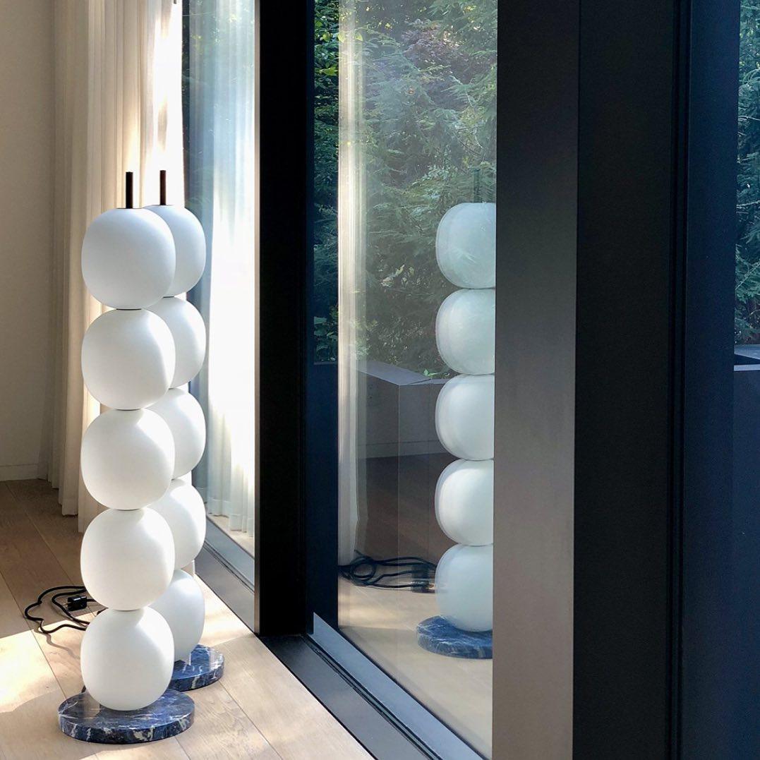 Ceni Minimalistische Stehleuchte aus Marmor