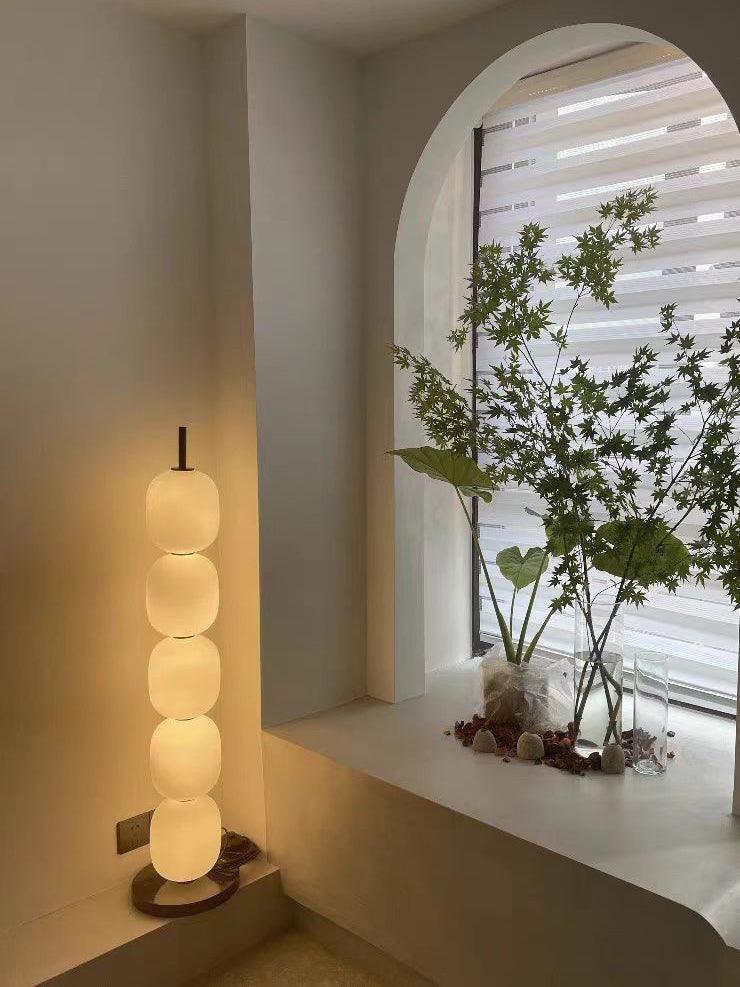 Ceni Minimalistische Stehleuchte aus Marmor
