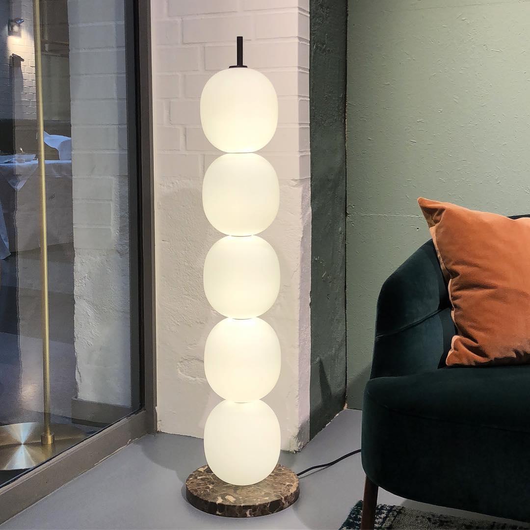 Ceni Minimalistische Stehleuchte aus Marmor