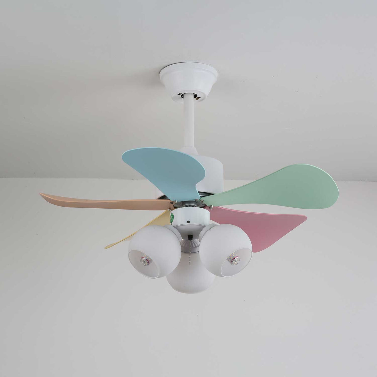 Celoia bunte Glas-Deckenventilator mit Beleuchtung