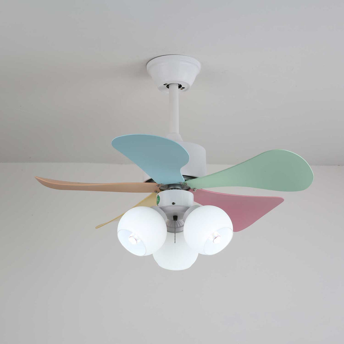 Celoia bunte Glas-Deckenventilator mit Beleuchtung