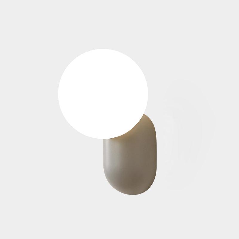 Nelo Minimalistische Wandleuchte mit Kugelschirm