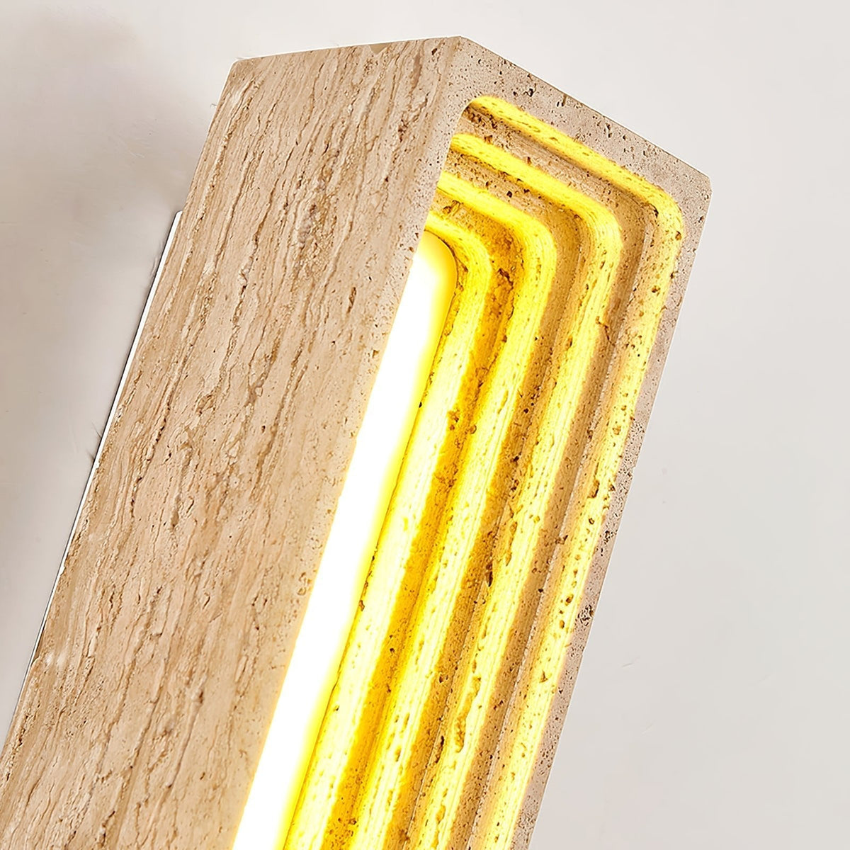 Atheila Travertine-Wandleuchte