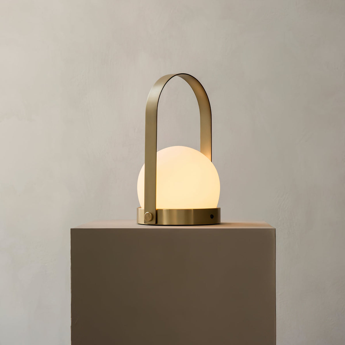 Zenon Glas Minimalistische Tischleuchte